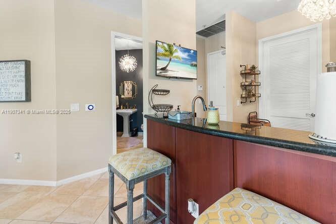 403 S Sapodilla Ave 104 Property Photo 13