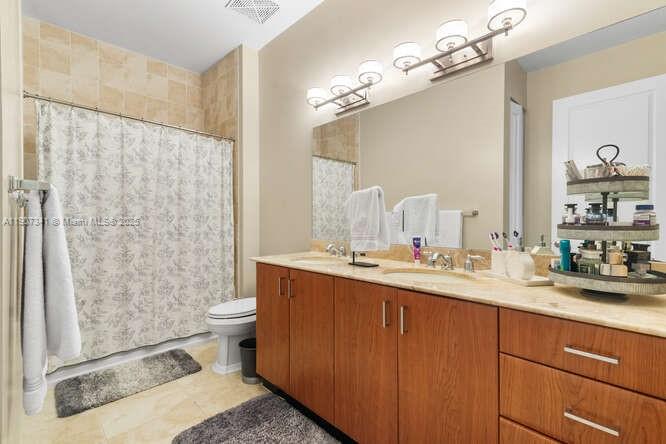 403 S Sapodilla Ave 104 Property Photo 60