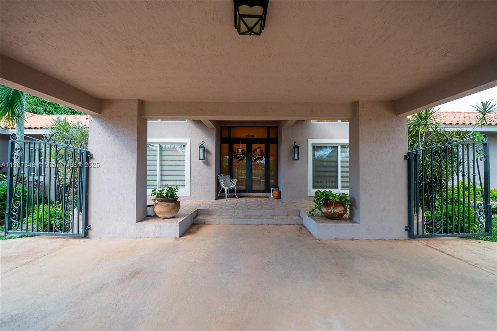 20805 Sw 242nd St Property Photo 3