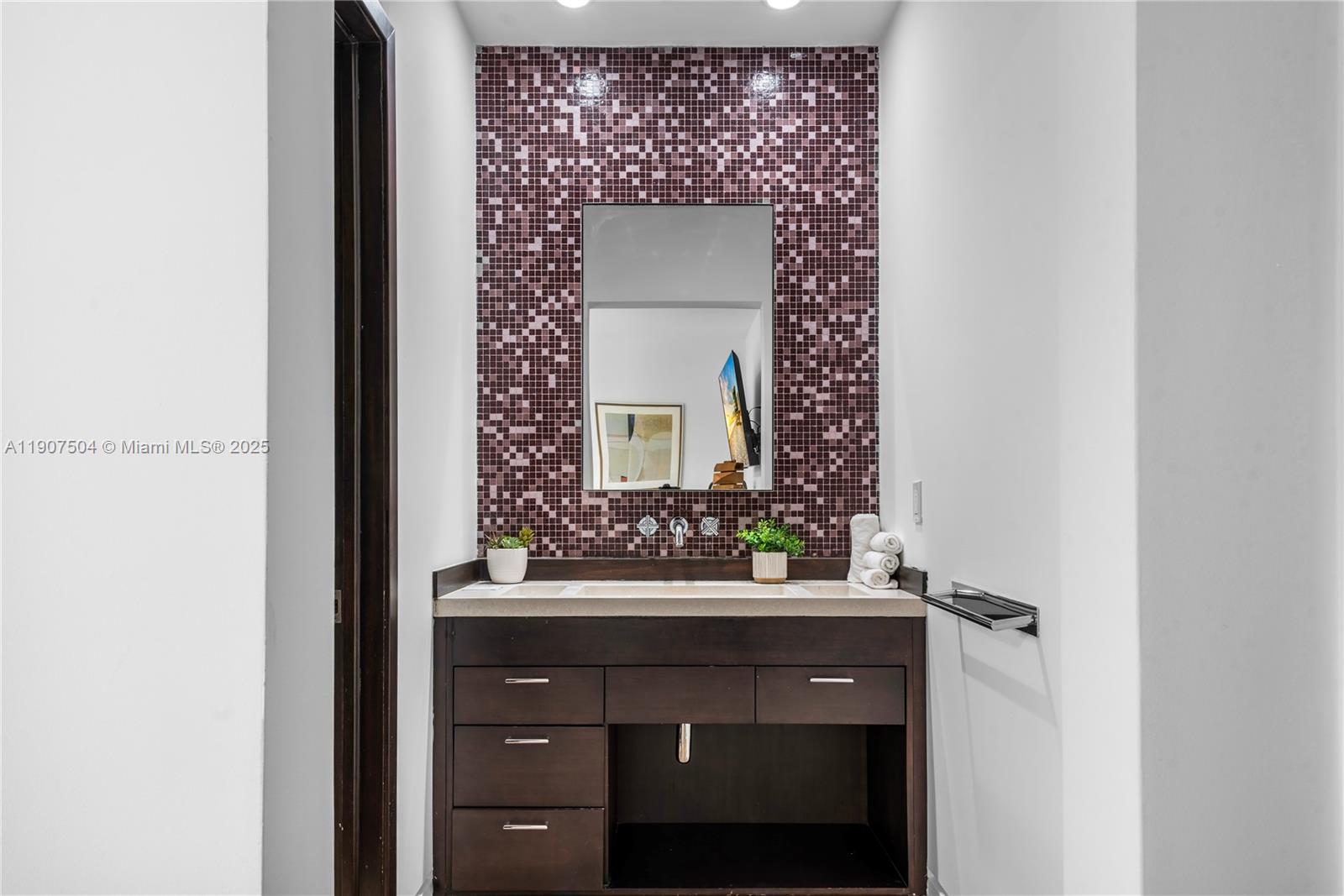 1606 S Bayshore Dr - Property Photo 61