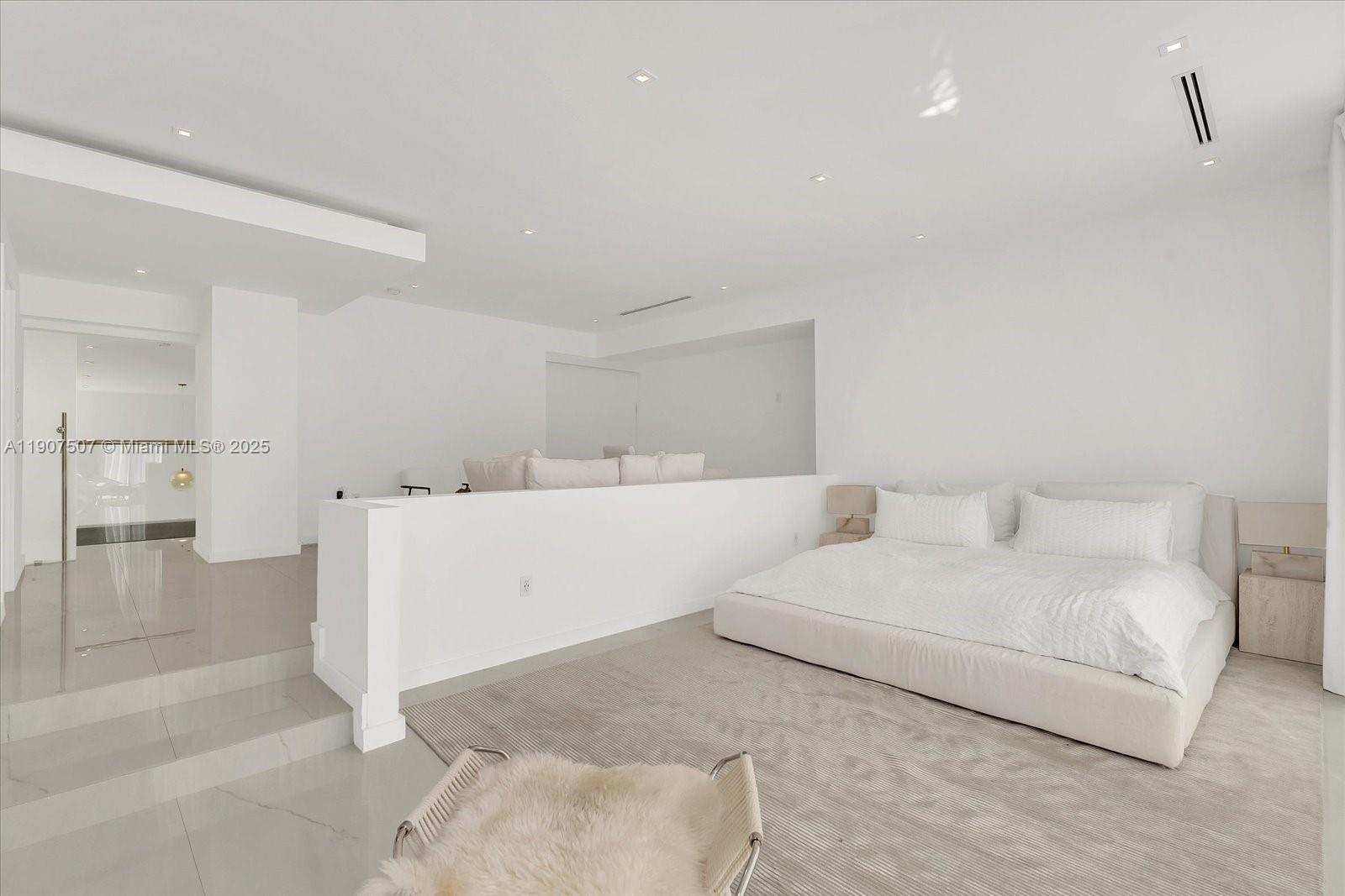 7830 Atlantic Way Property Photo 17