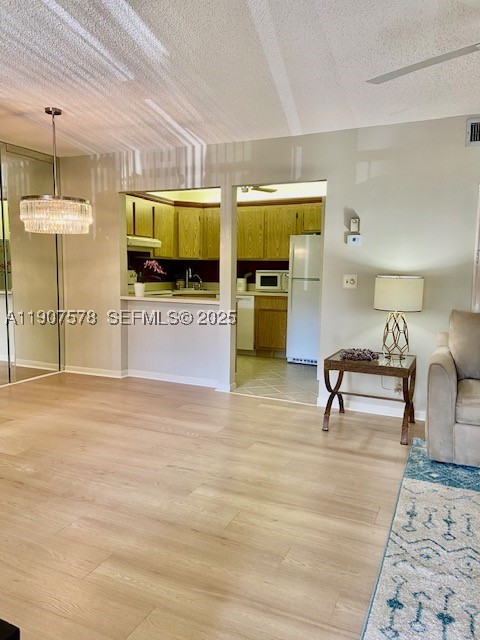 442 Pine Glen Ln D-2 Property Photo 7