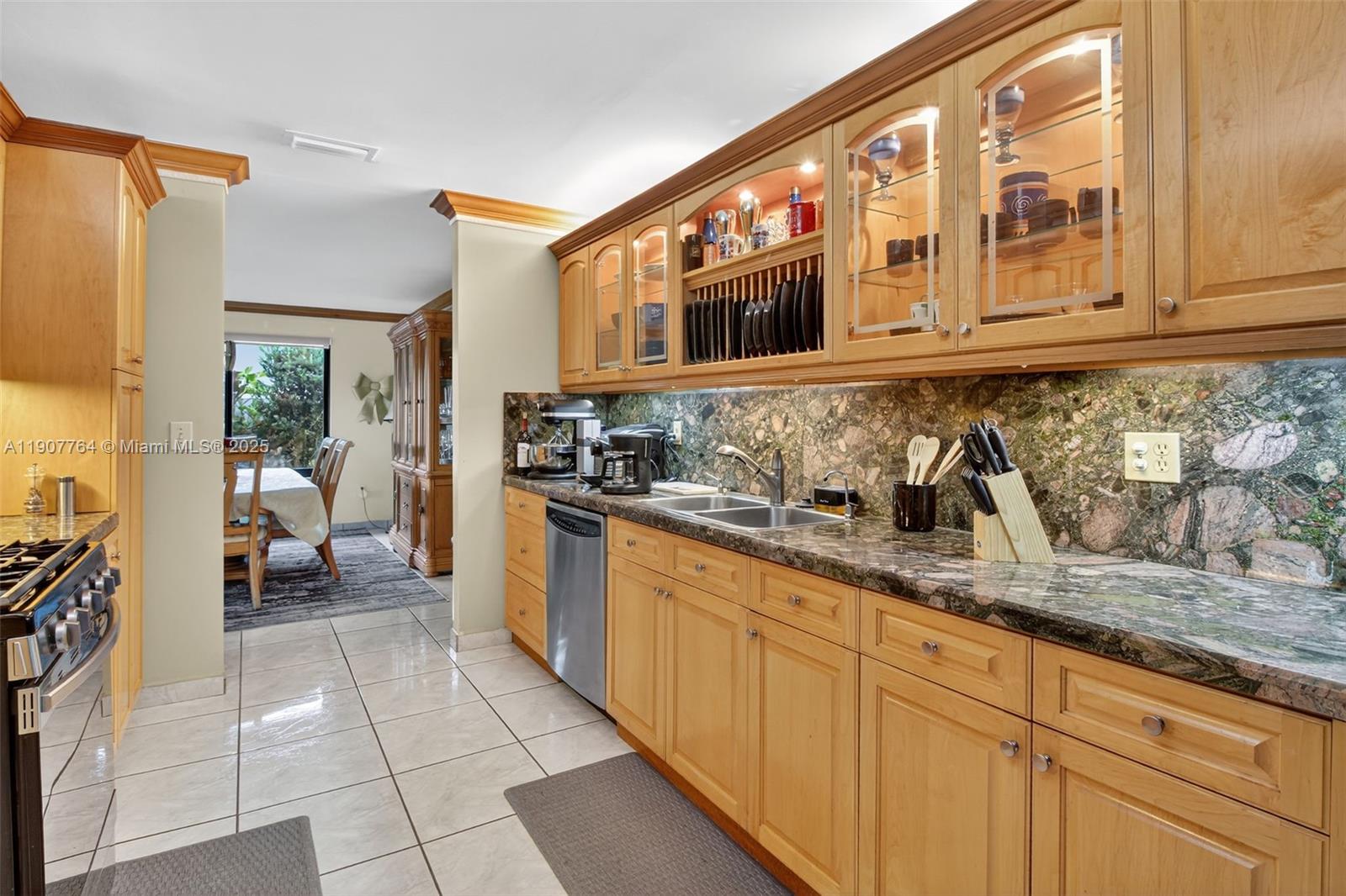 15010 Dunbarton Pl Property Photo 7