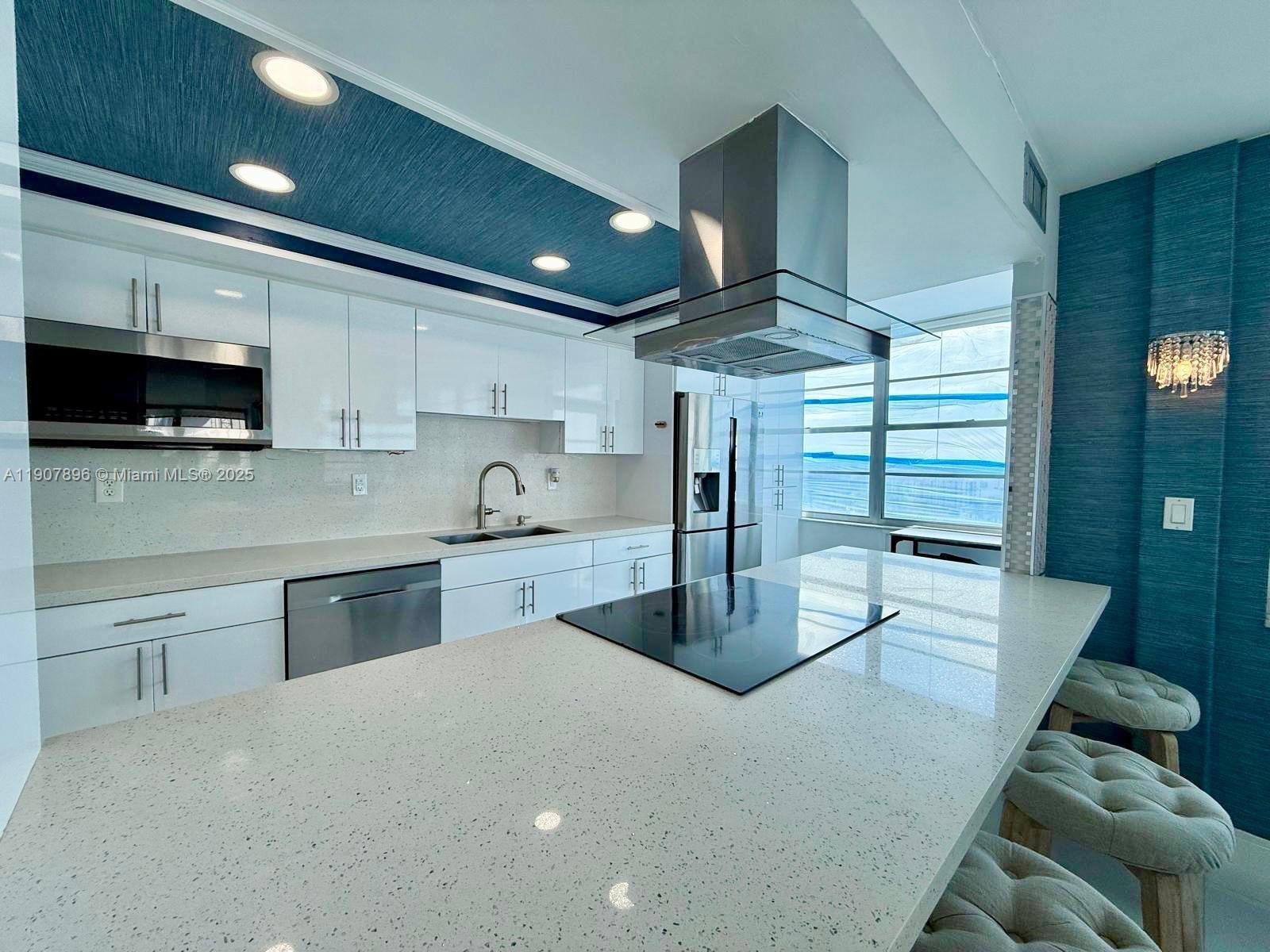 18051 Biscayne Blvd 1604 Property Photo 1