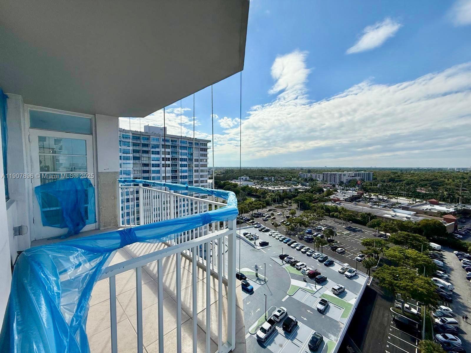 18051 Biscayne Blvd 1604 Property Photo 9