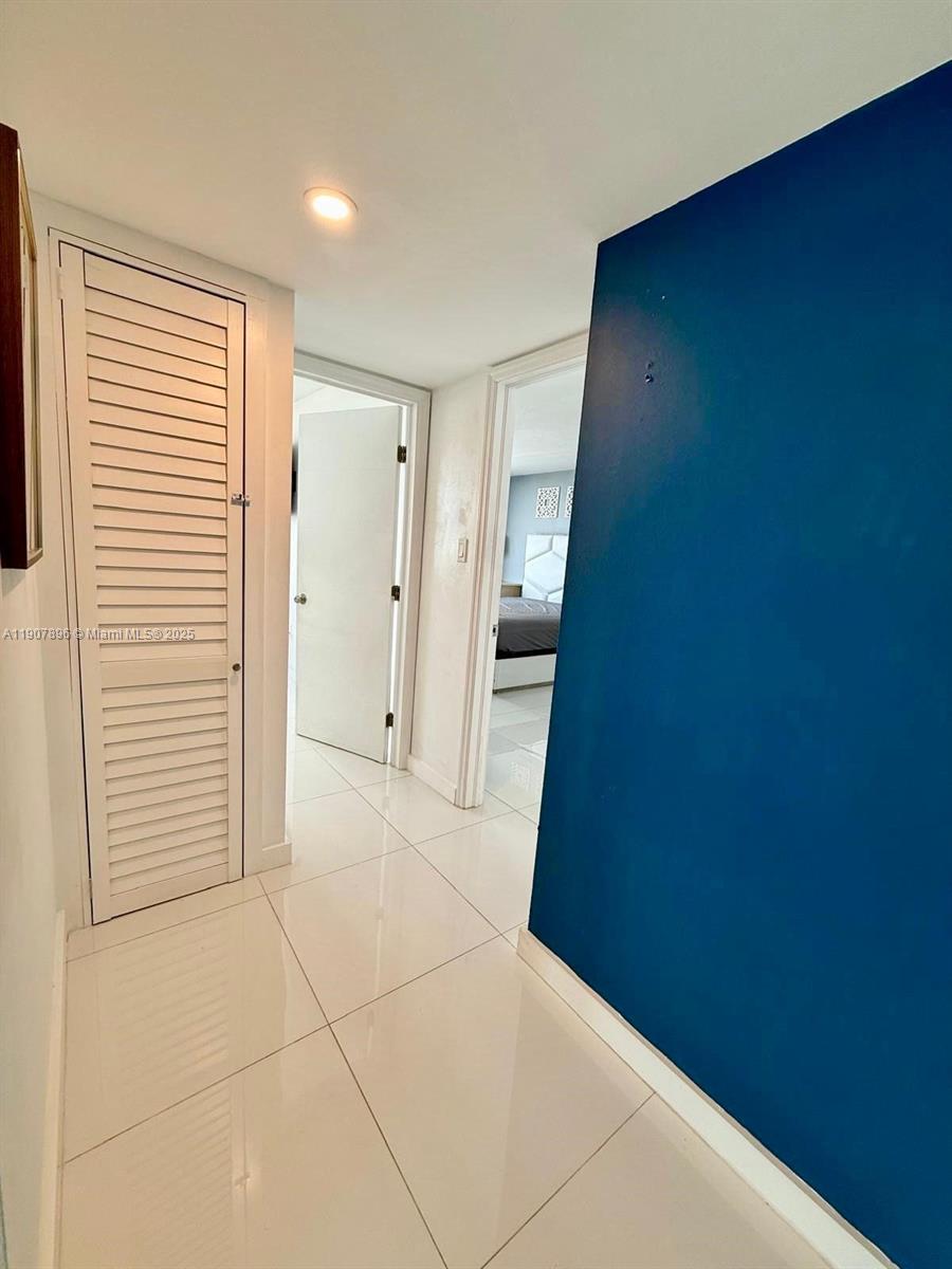 18051 Biscayne Blvd 1604 Property Photo 16