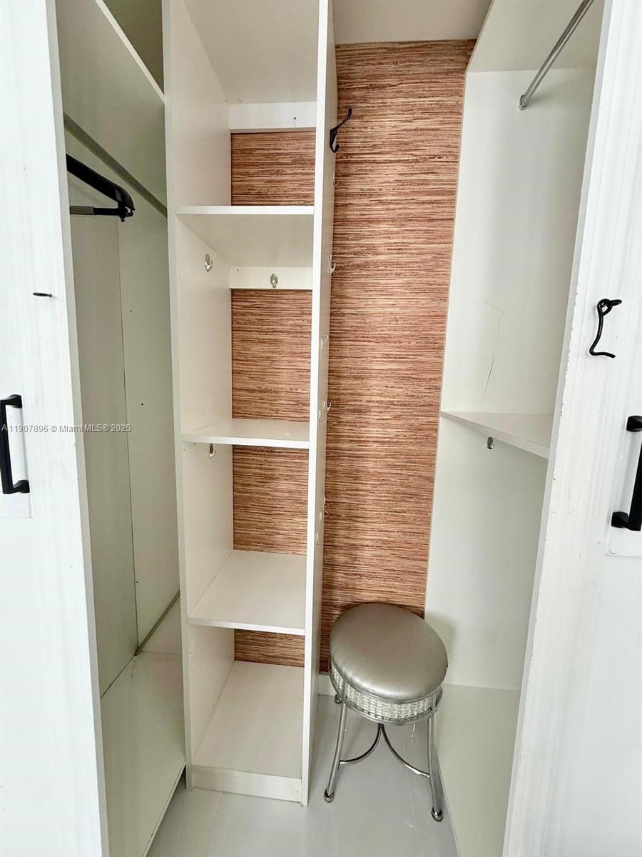 18051 Biscayne Blvd 1604 Property Photo 21