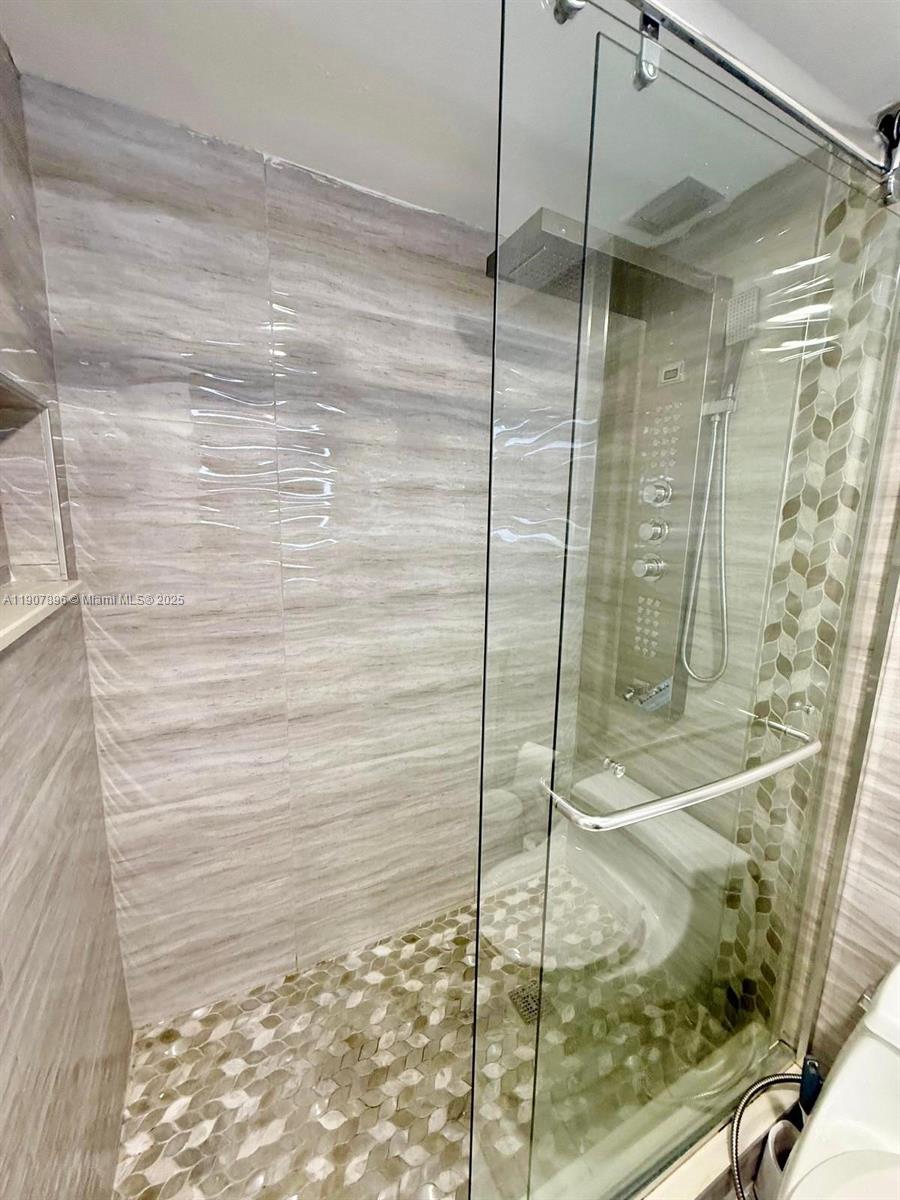 18051 Biscayne Blvd 1604 Property Photo 25