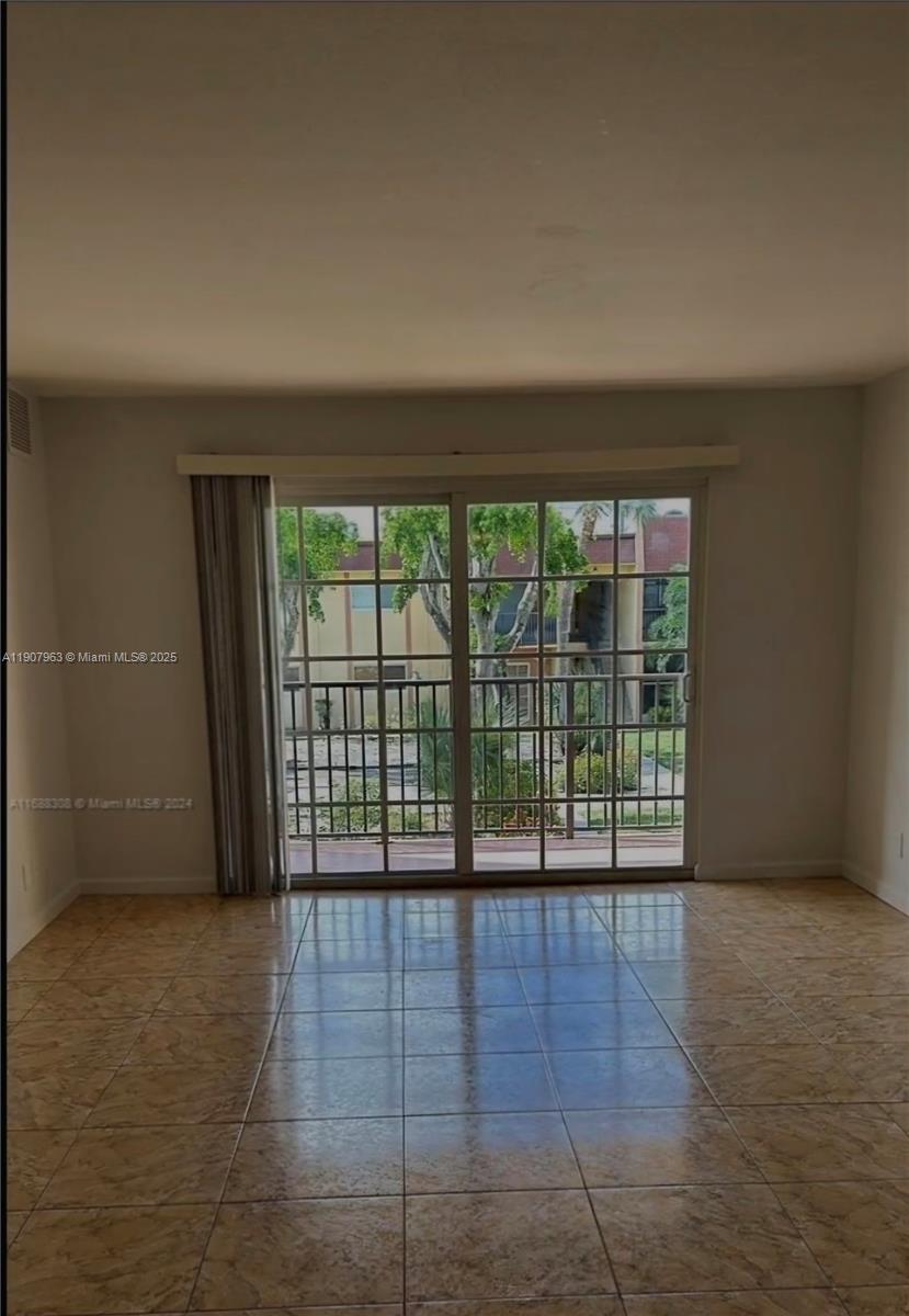 2952 Nw 55th Ave 2d Property Photo 10
