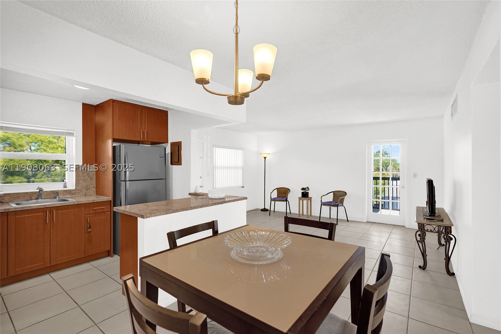 1425 Arthur St 301a Property Photo 9