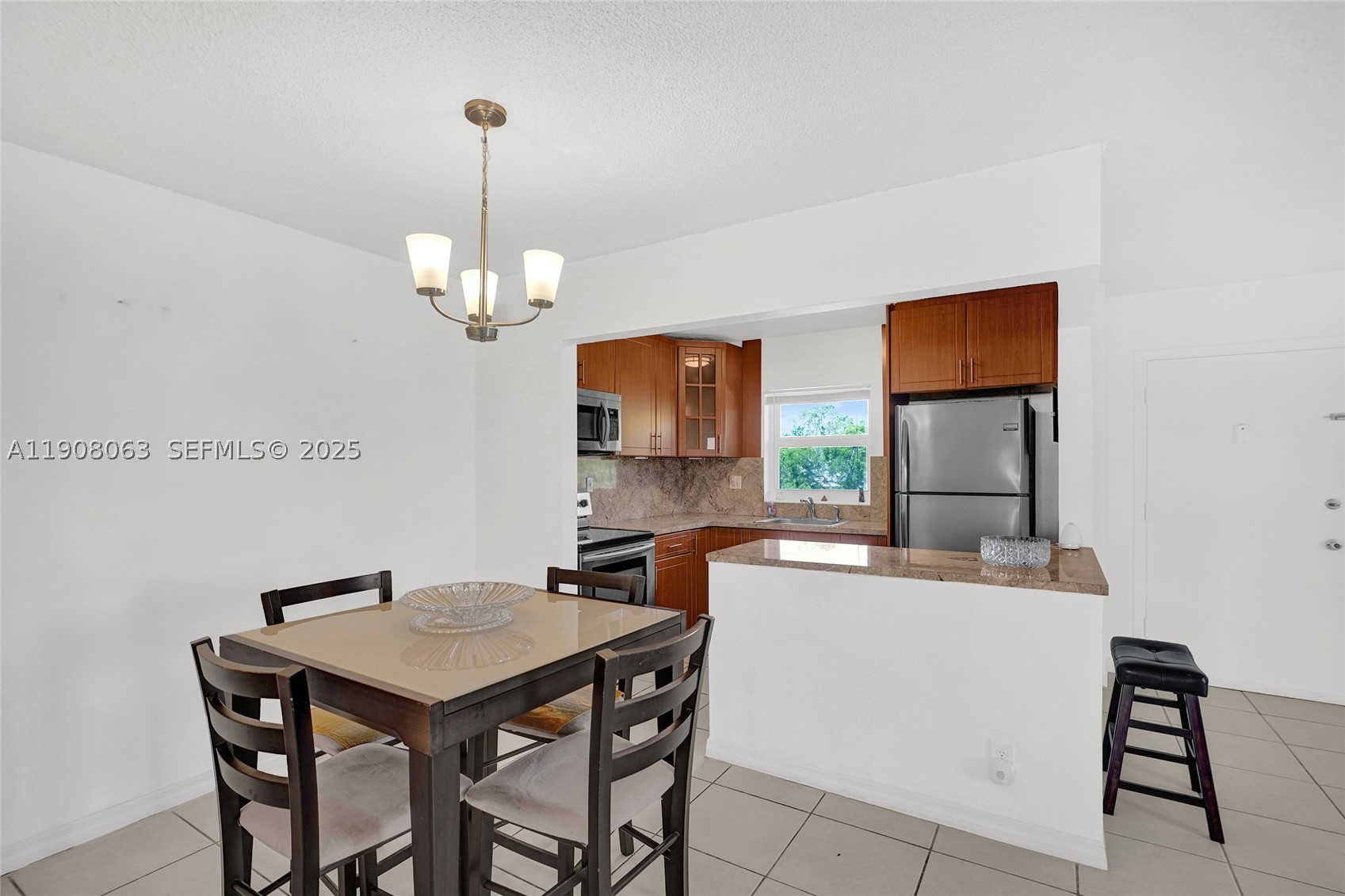1425 Arthur St 301a Property Photo 10