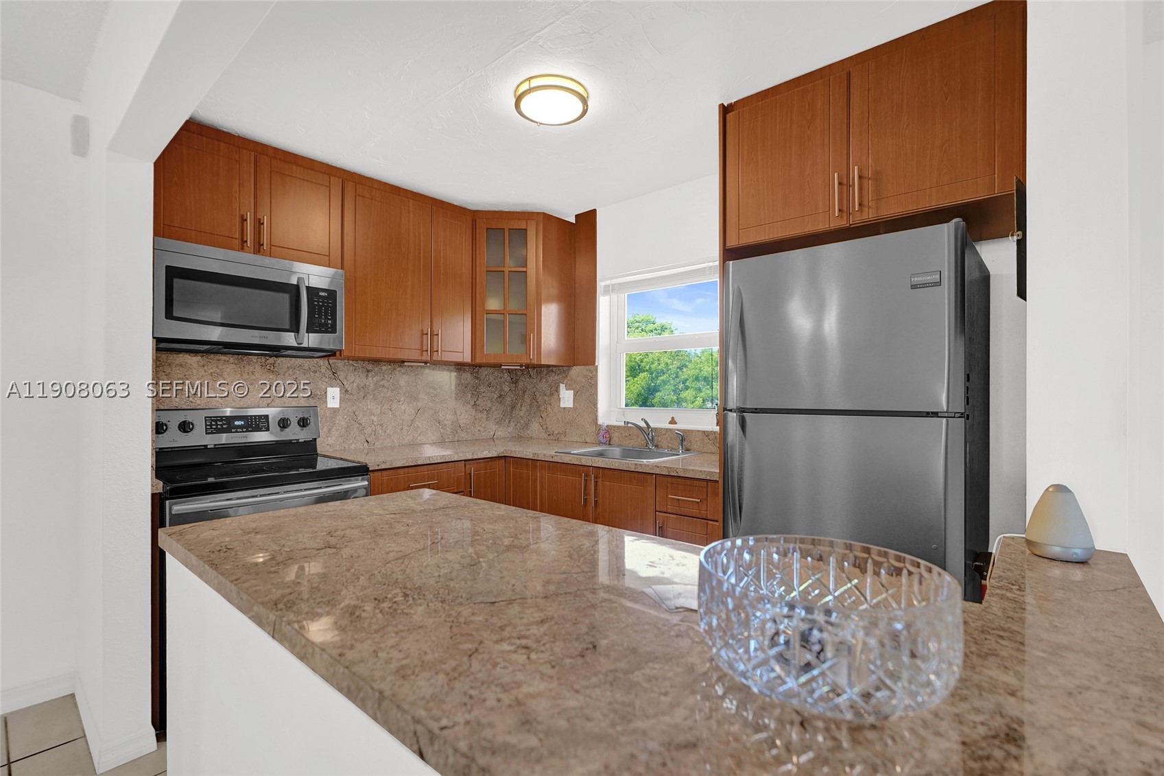 1425 Arthur St 301a Property Photo 14