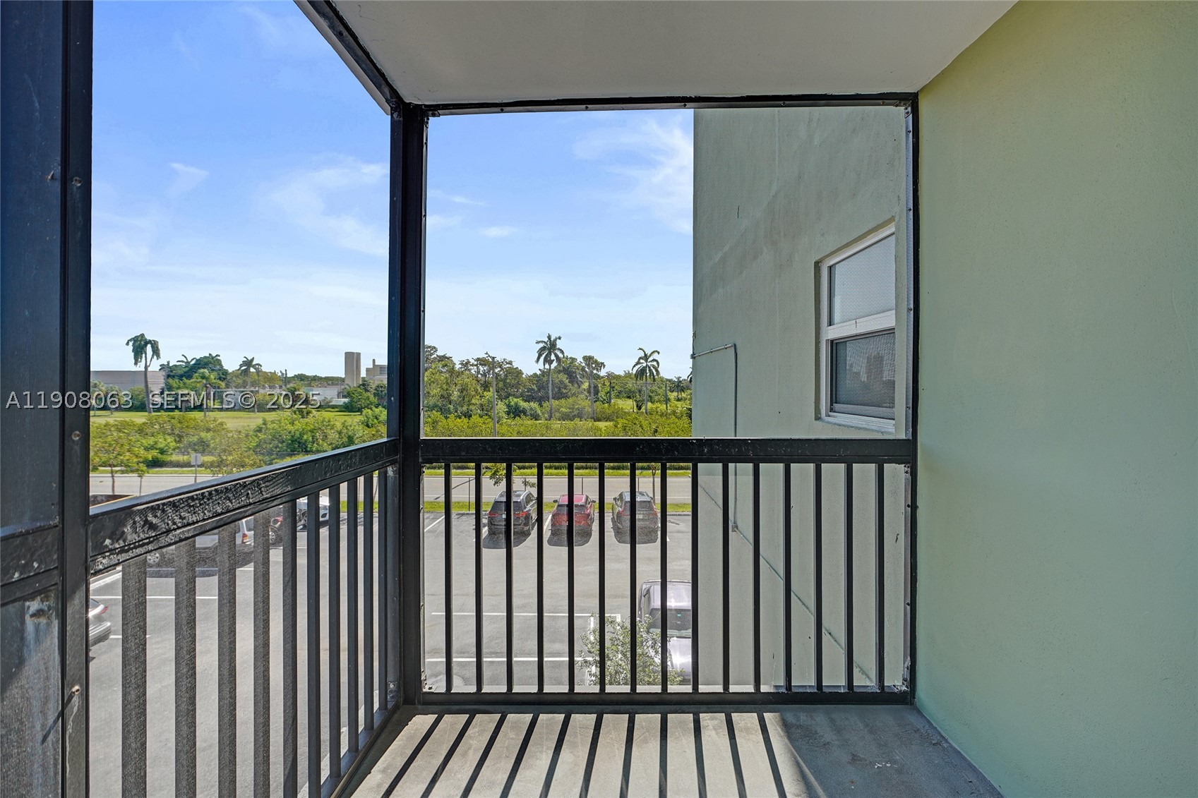 1425 Arthur St 301a Property Photo 18