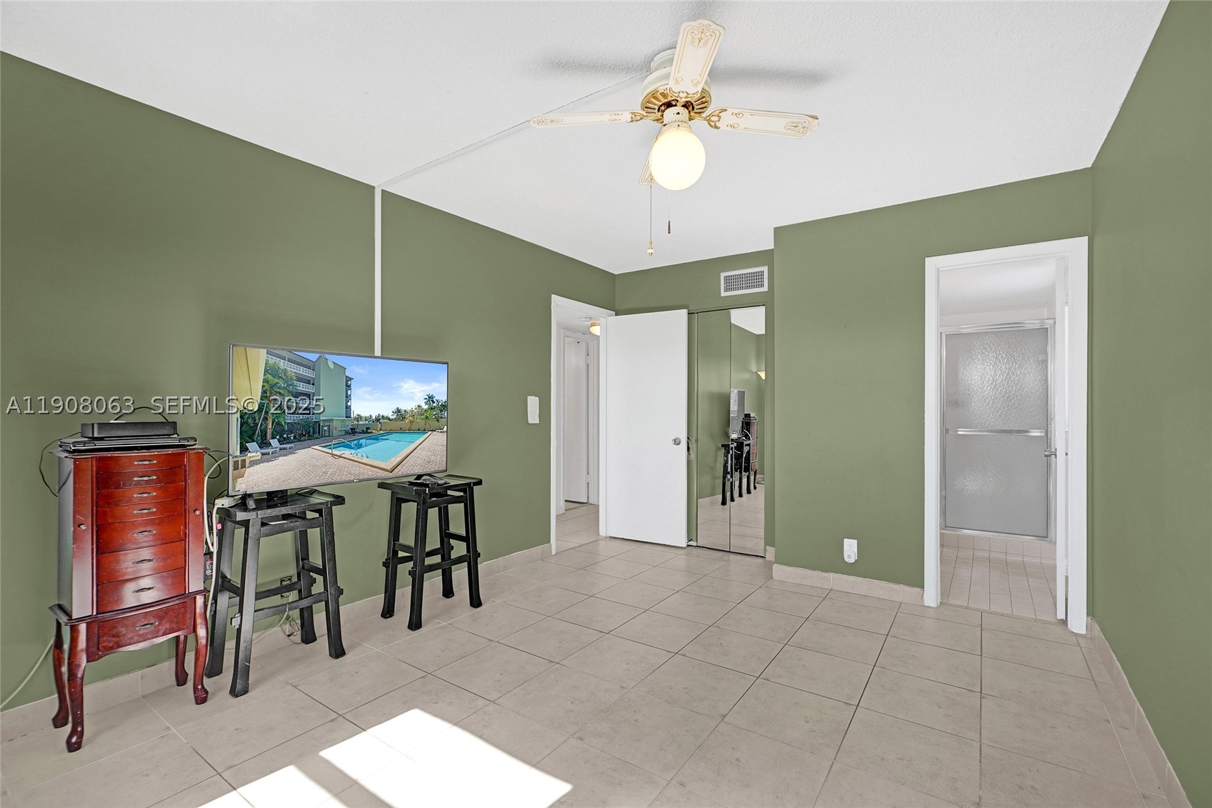 1425 Arthur St 301a Property Photo 33