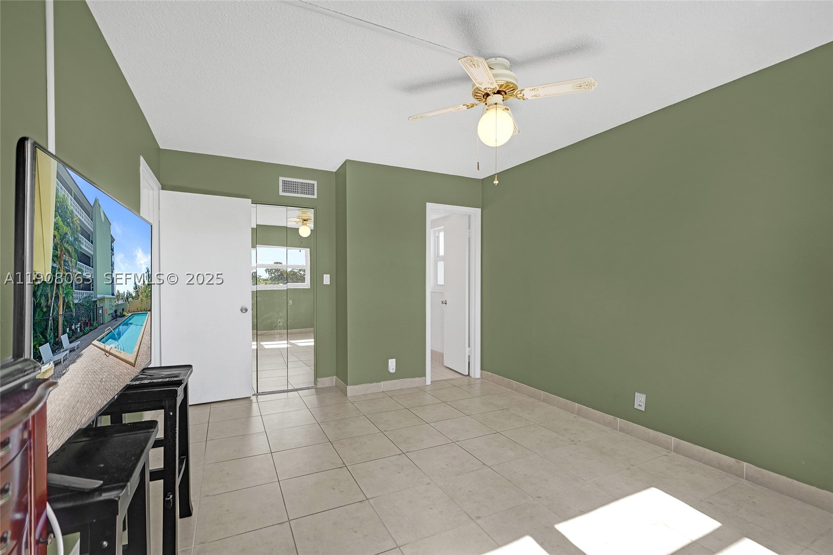 1425 Arthur St 301a Property Photo 34