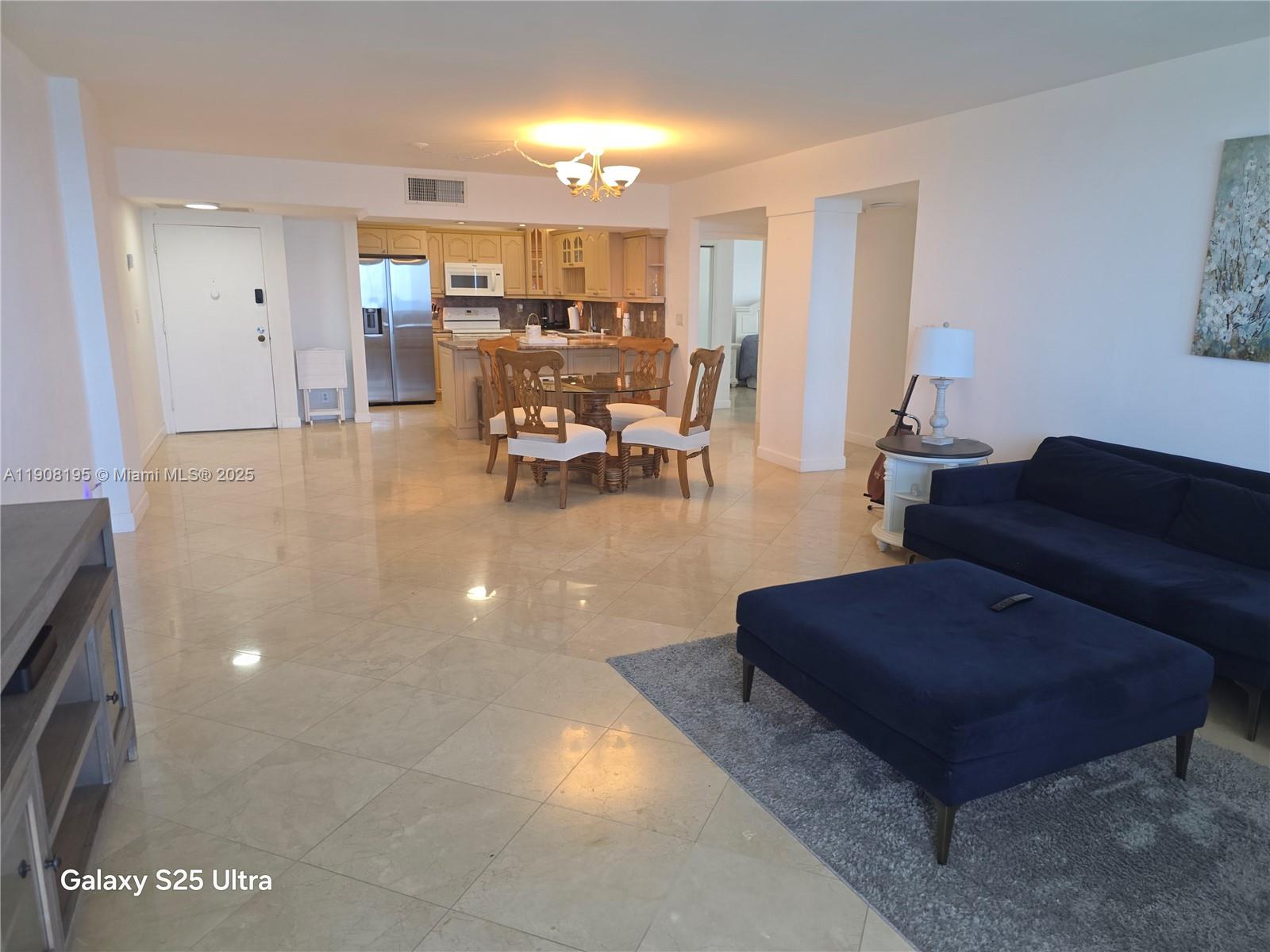 3725 S Ocean Dr 1401 Property Photo 6