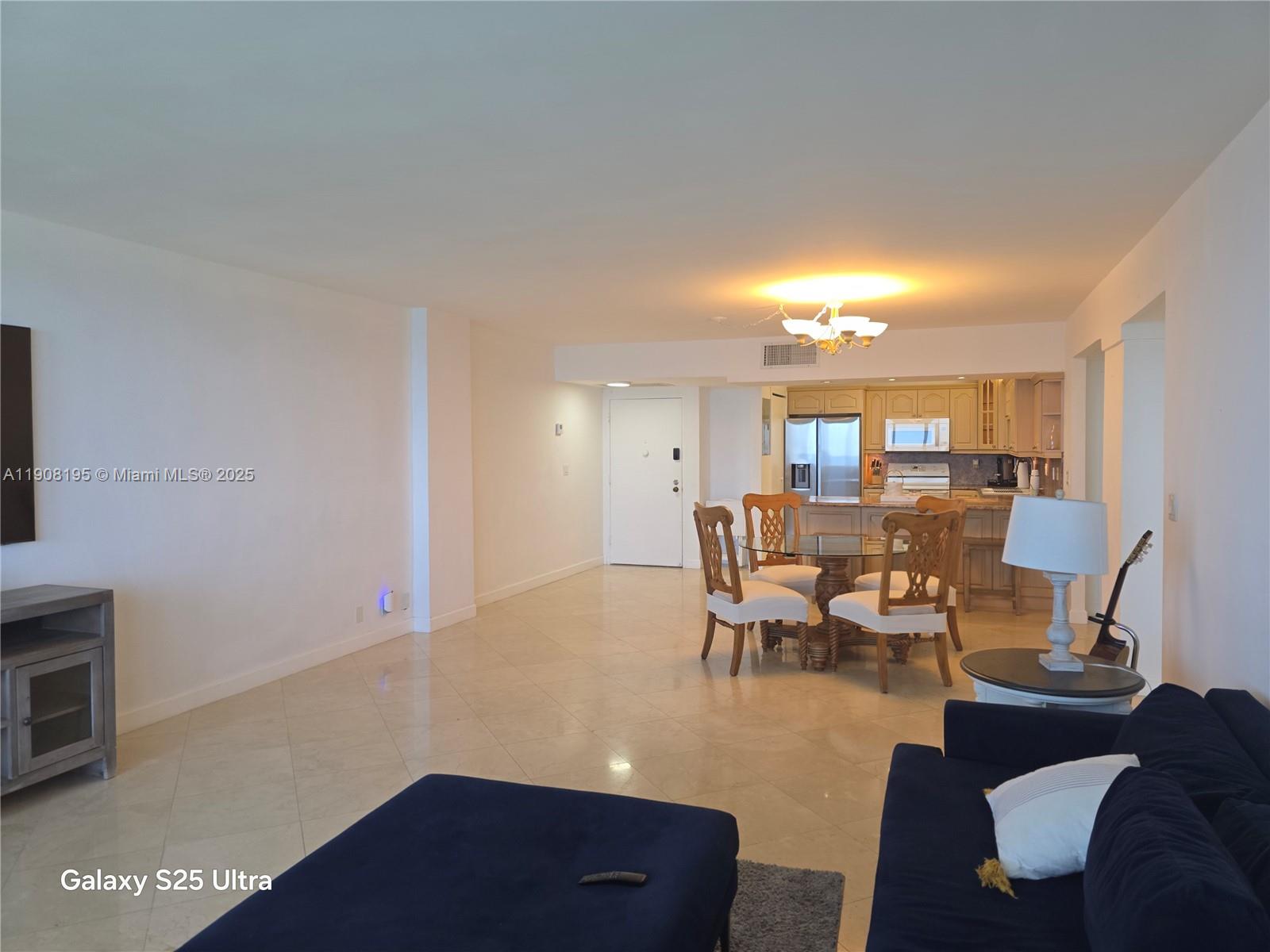 3725 S Ocean Dr 1401 Property Photo 8