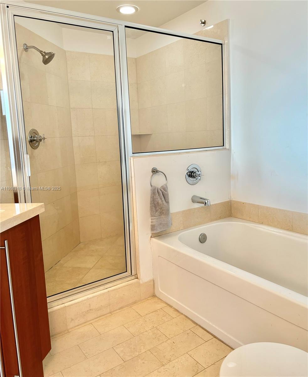 79 Sw 12th St 4012-s Property Photo 10