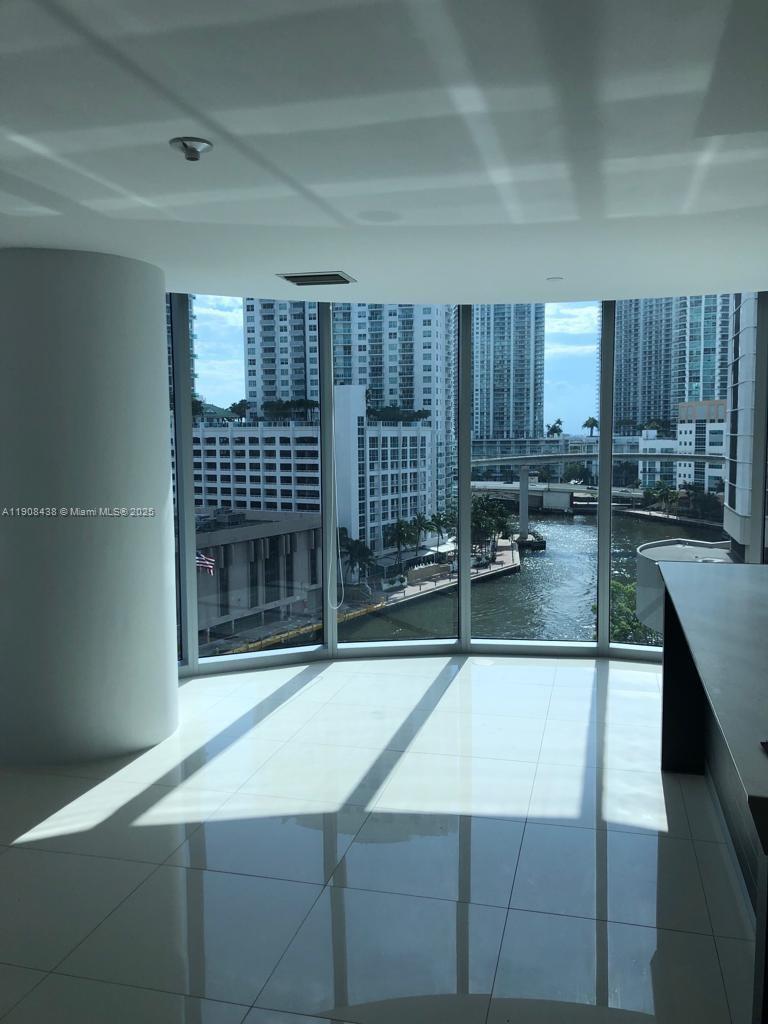 200 Biscayne Boulevard Way 902 Property Photo 15