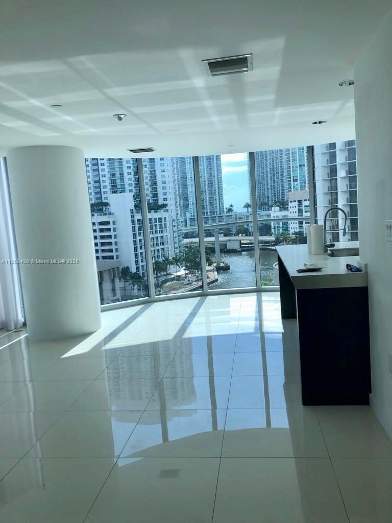 200 Biscayne Boulevard Way 902 Property Photo 19