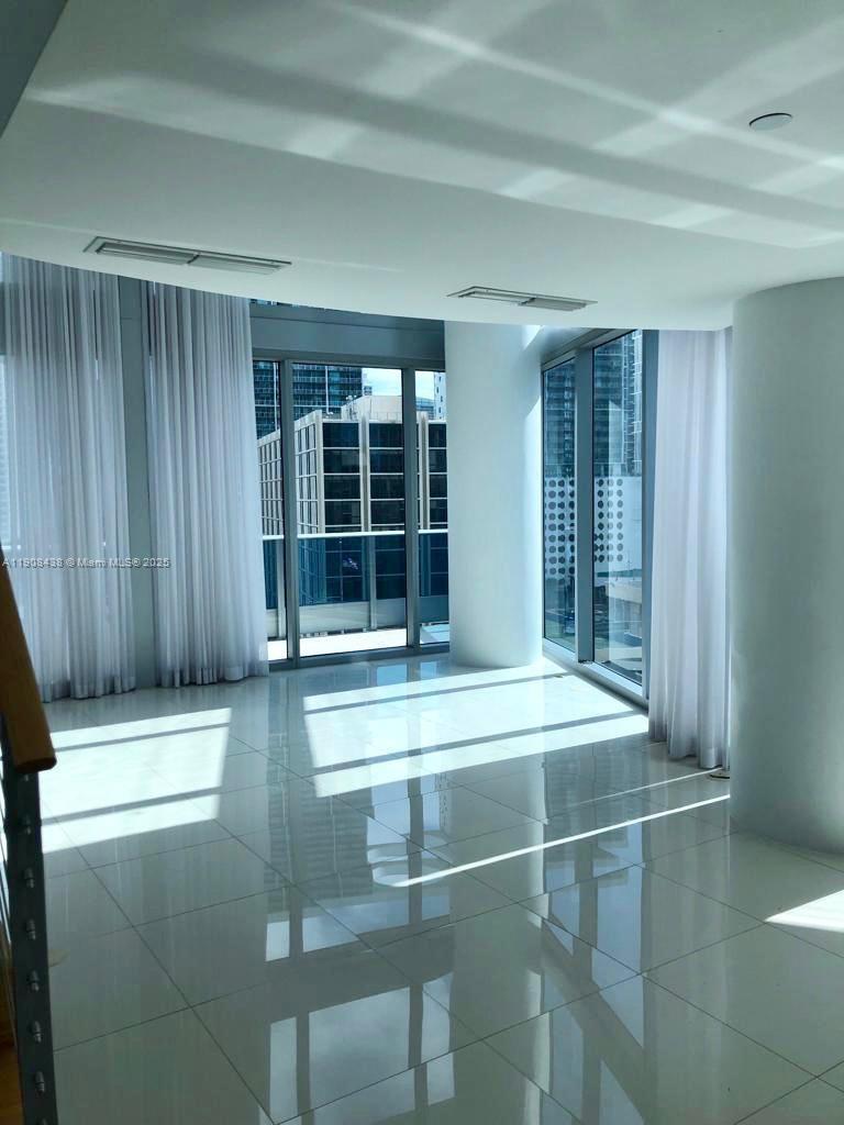 200 Biscayne Boulevard Way 902 Property Photo 22