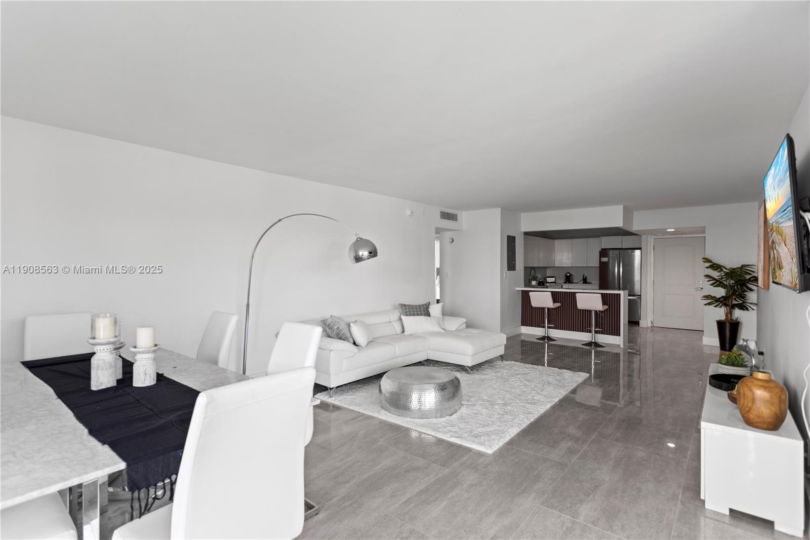 100 Bayview Dr 227 Property Photo 17