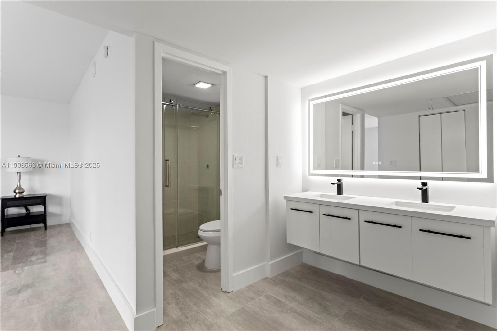 100 Bayview Dr 227 Property Photo 33