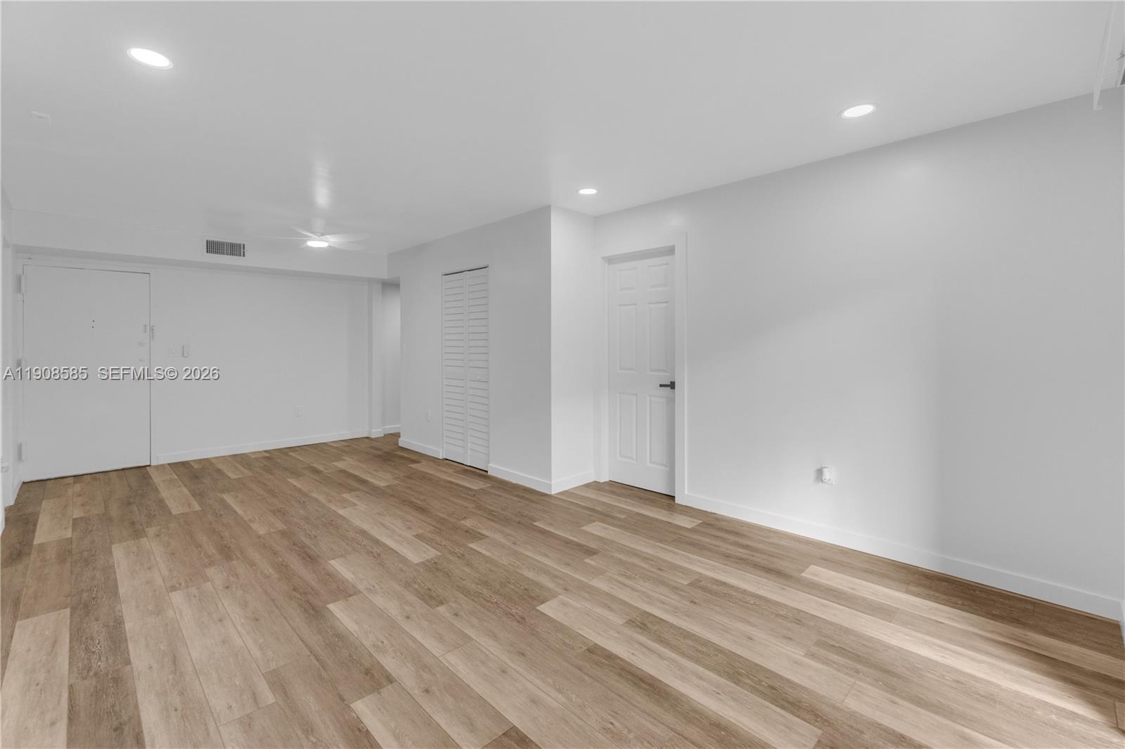 4709 Nw 7th St 204-9 Property Photo 25