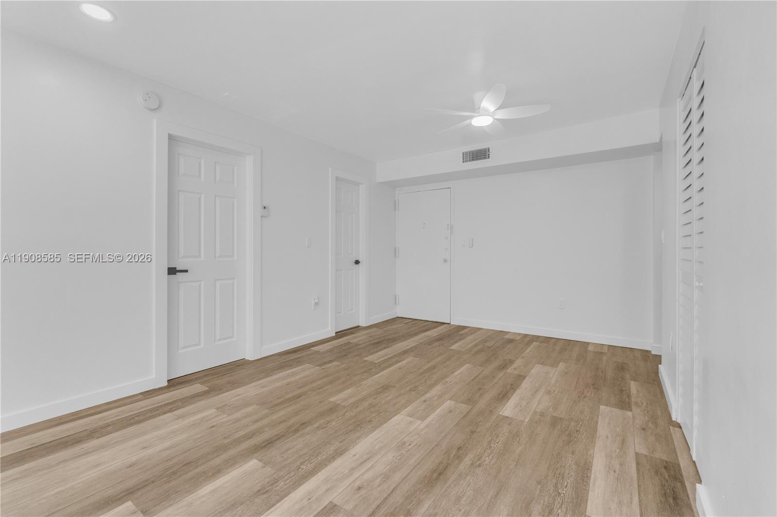 4709 Nw 7th St 204-9 Property Photo 33