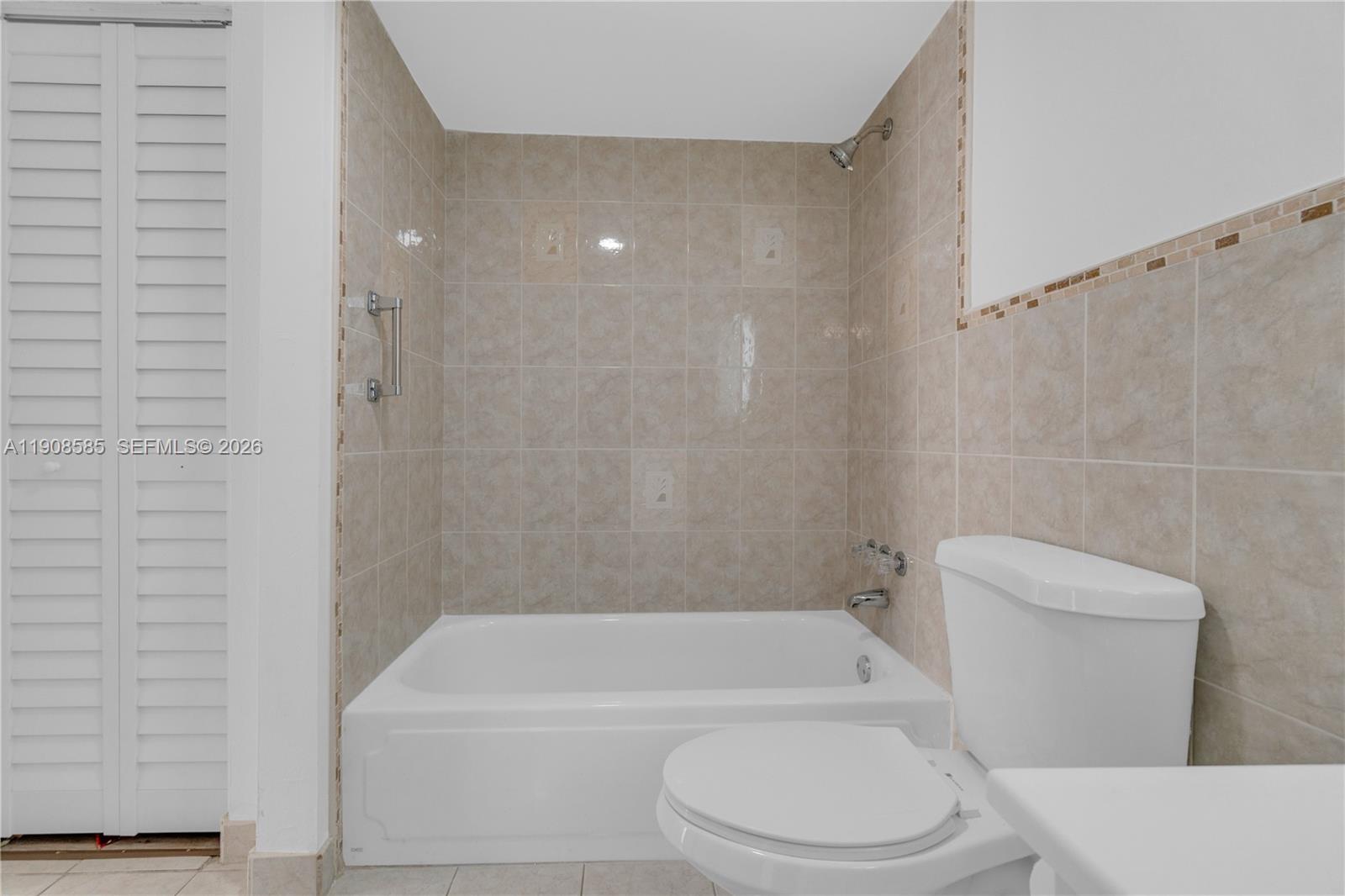 4709 Nw 7th St 204-9 Property Photo 50