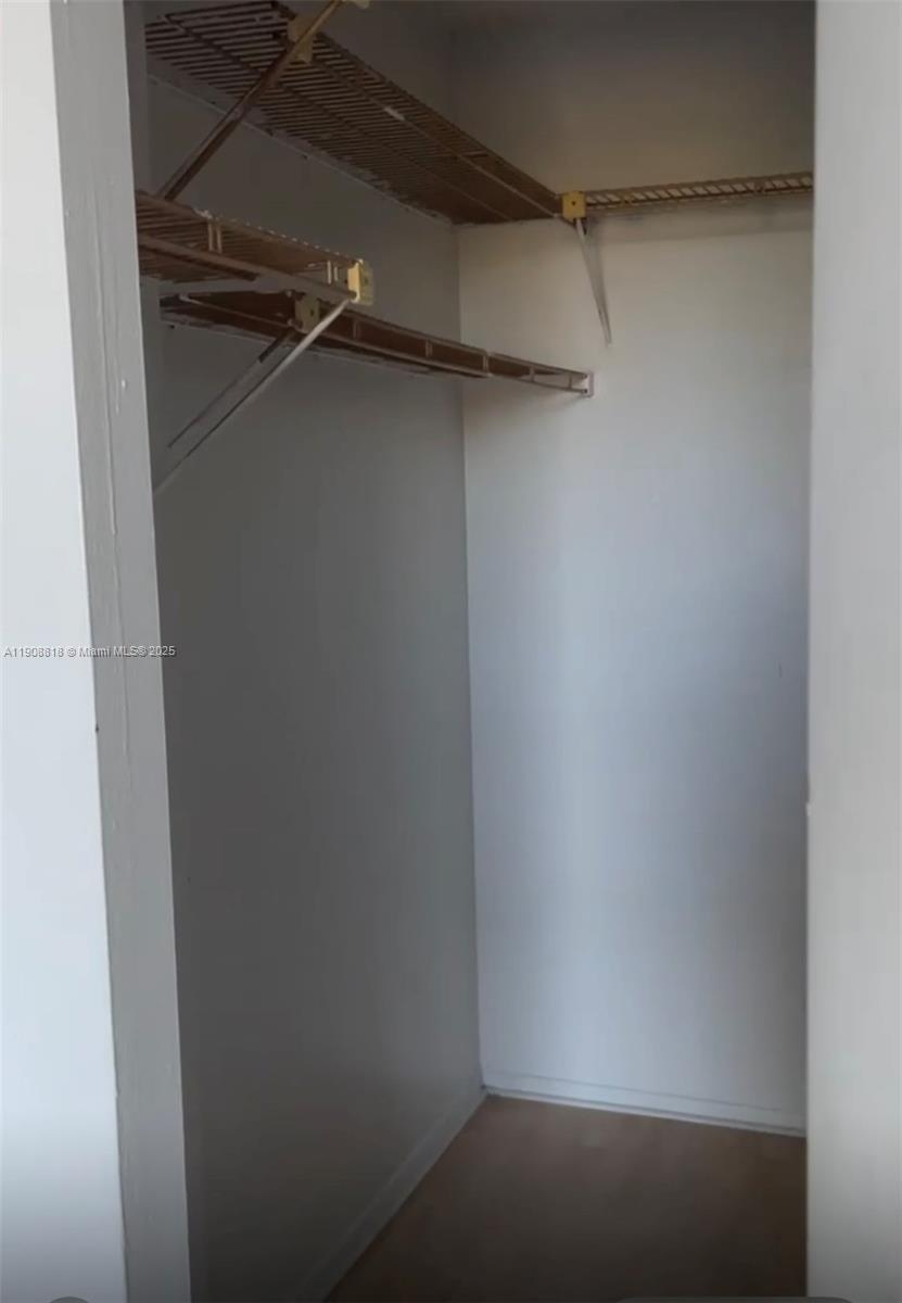 16851 Ne 23rd Ave A-519 Property Photo 9