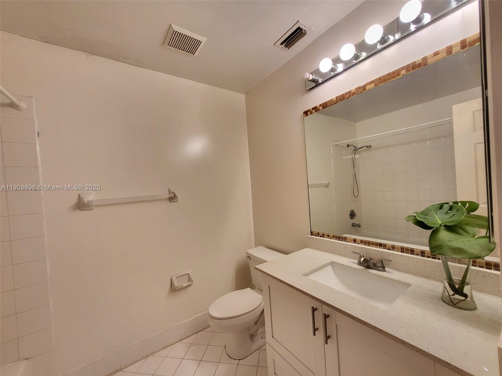 10253 Nw 52nd Ln Property Photo 27