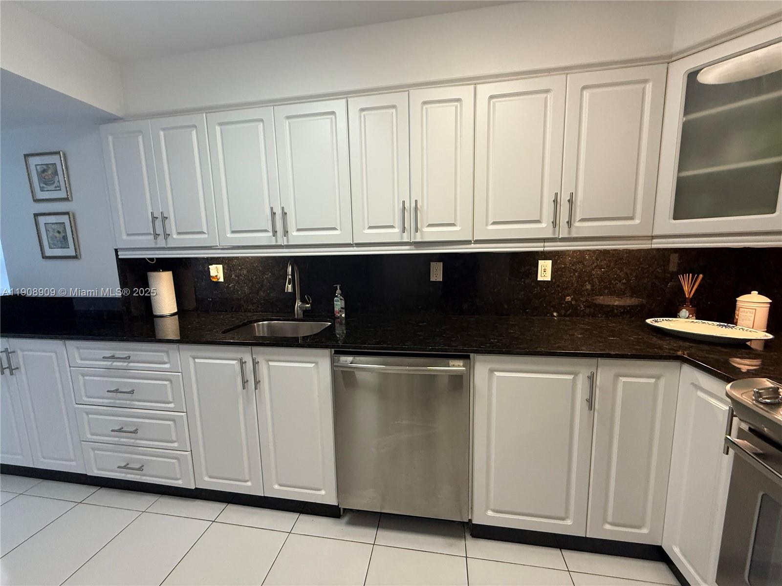 9511 Collins Ave 1208 Property Photo 15