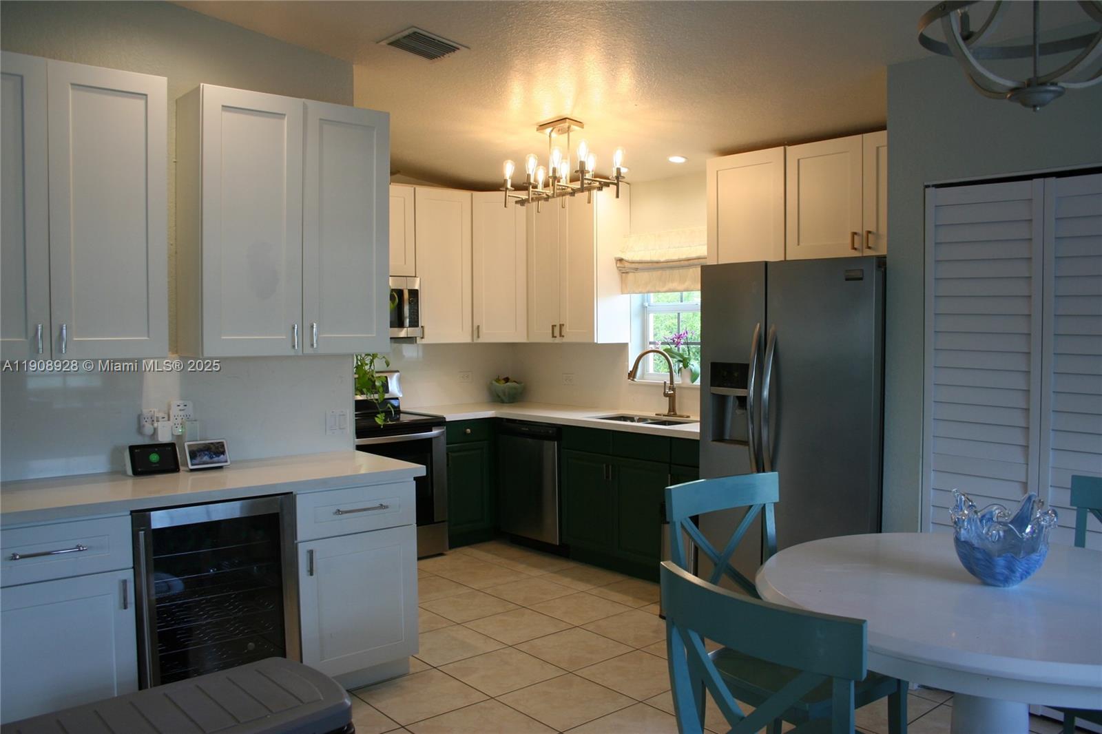 150 Peace Ave Property Photo 7