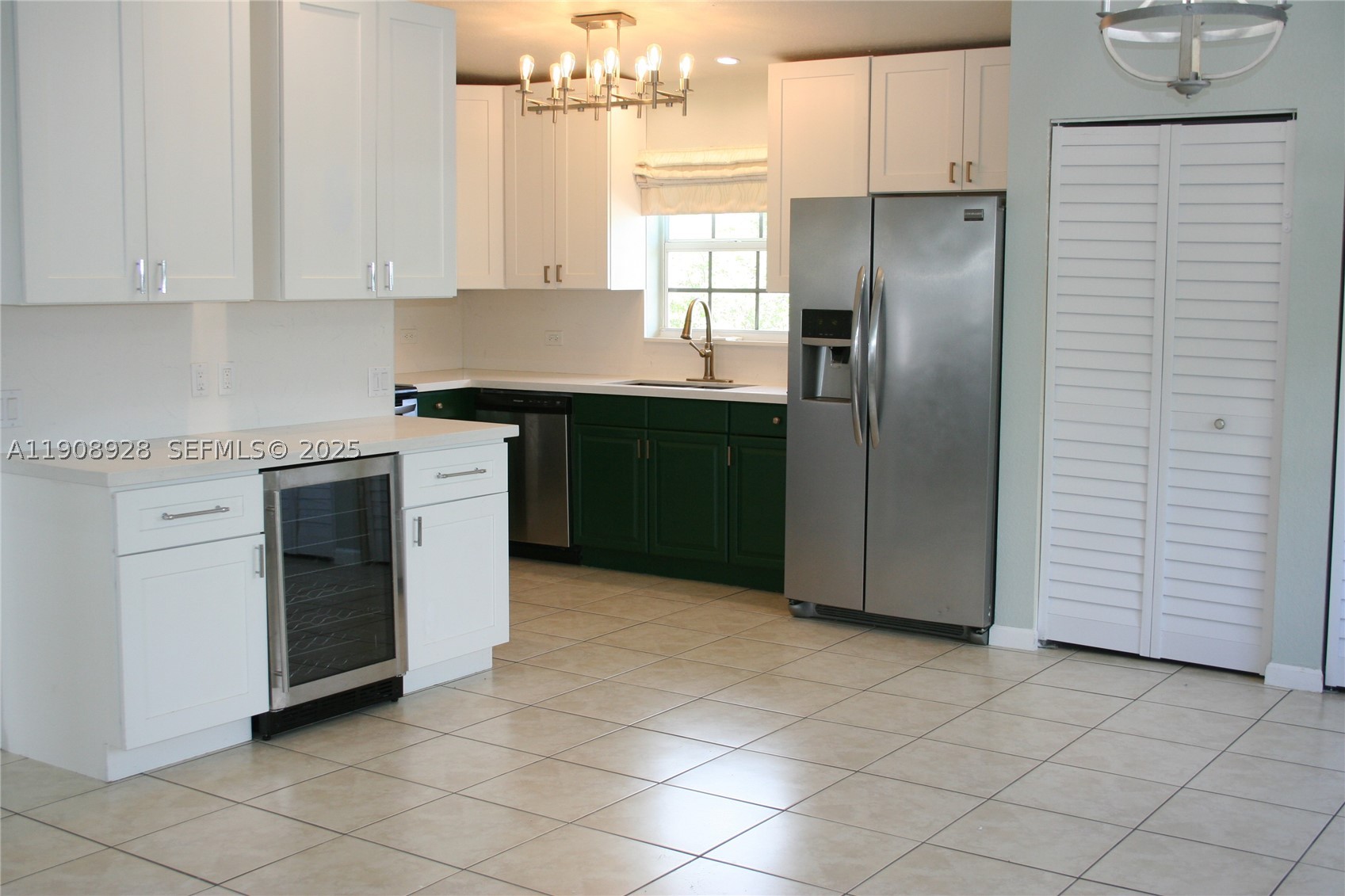 150 Peace Ave Property Photo 8