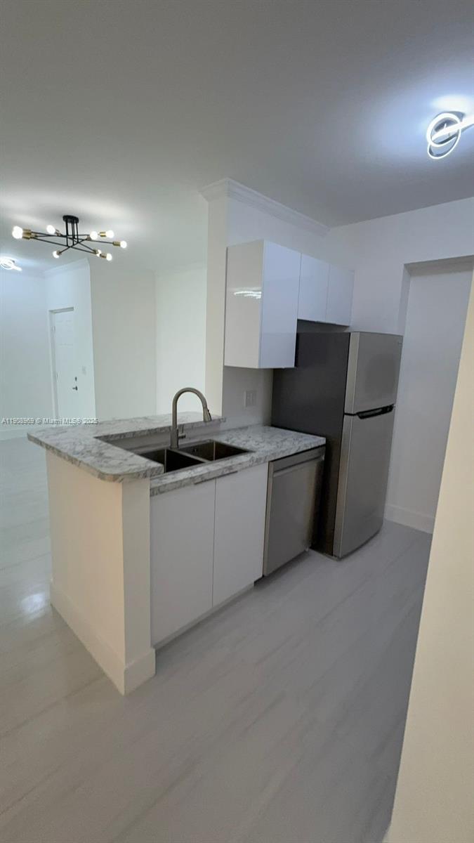 17100 N Bay Rd 1617 Property Photo 4