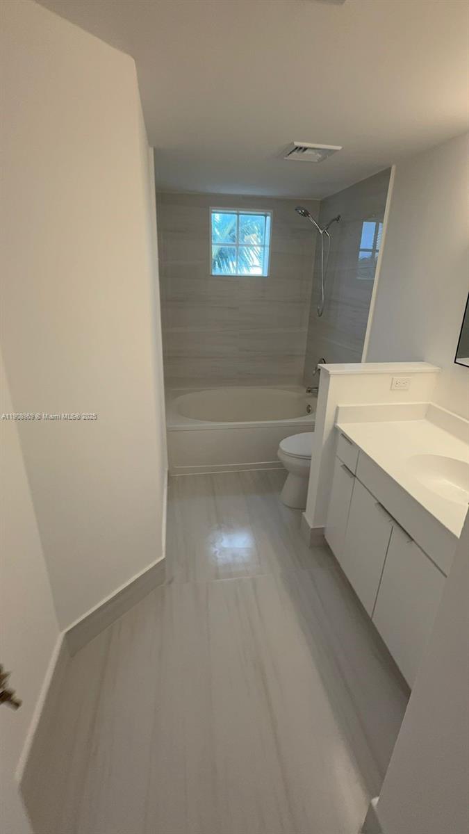 17100 N Bay Rd 1617 Property Photo 13