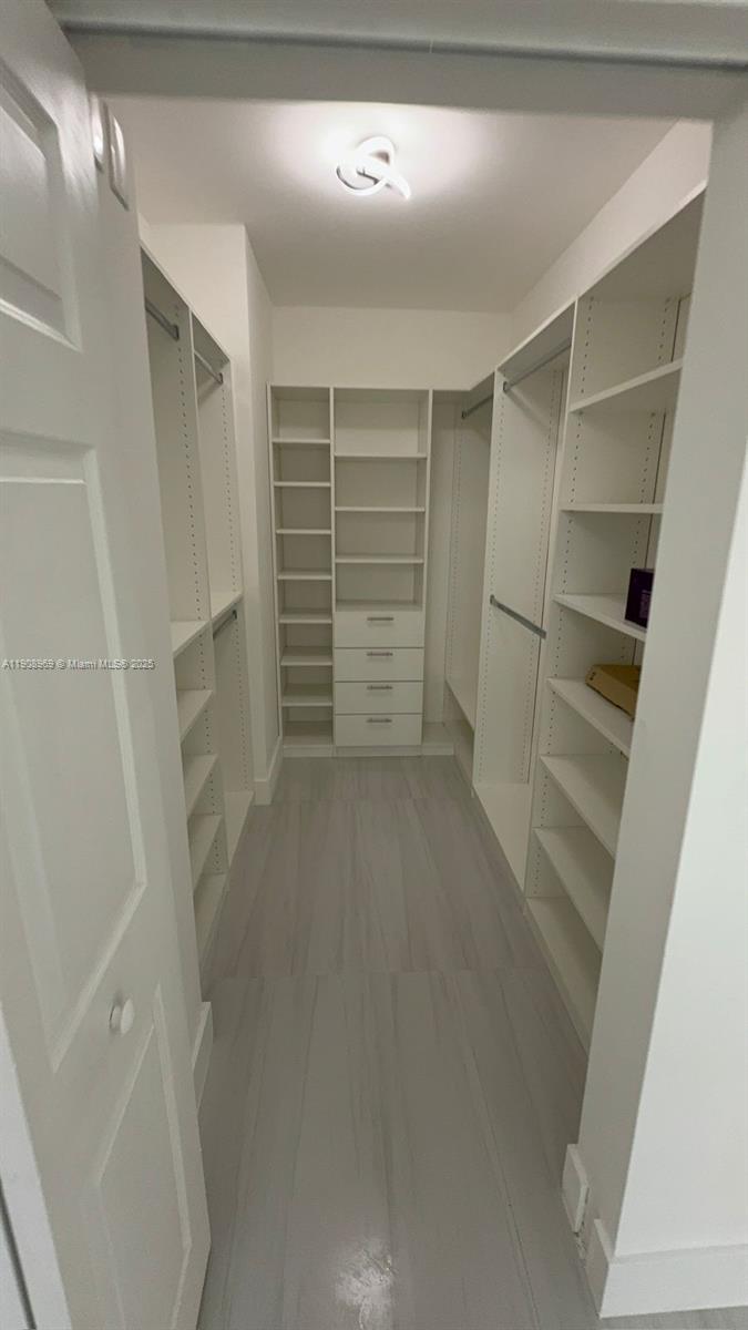 17100 N Bay Rd 1617 Property Photo 16