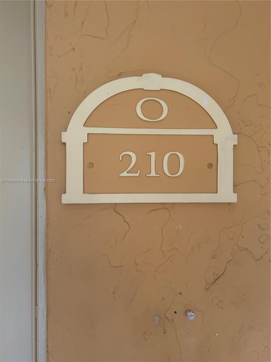 17911 Nw 68th Ave O210 Property Photo 1