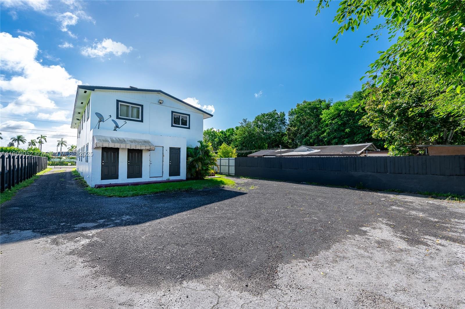 520 Sw Krome Ter Property Photo 15