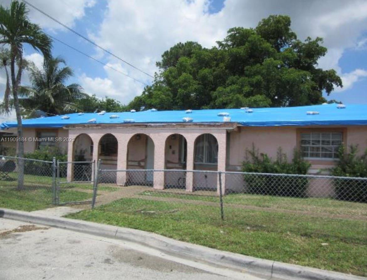 2800 Nw 9th Pl Property Photo 1
