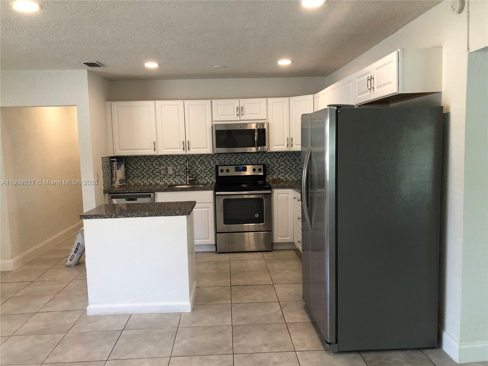 1625 Nw 9th Ave 1625 Property Photo 9