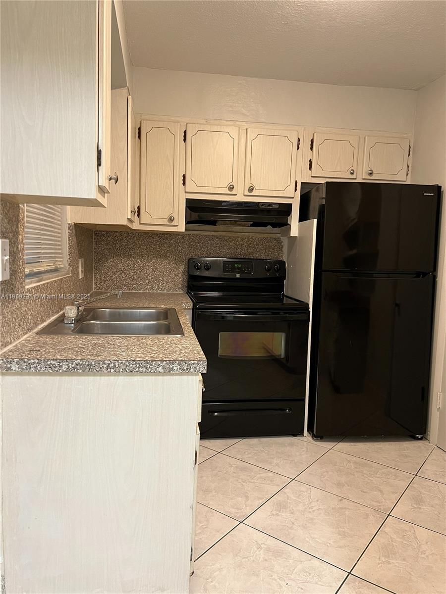 1521 Nw 43rd Ave 107 Property Photo 6