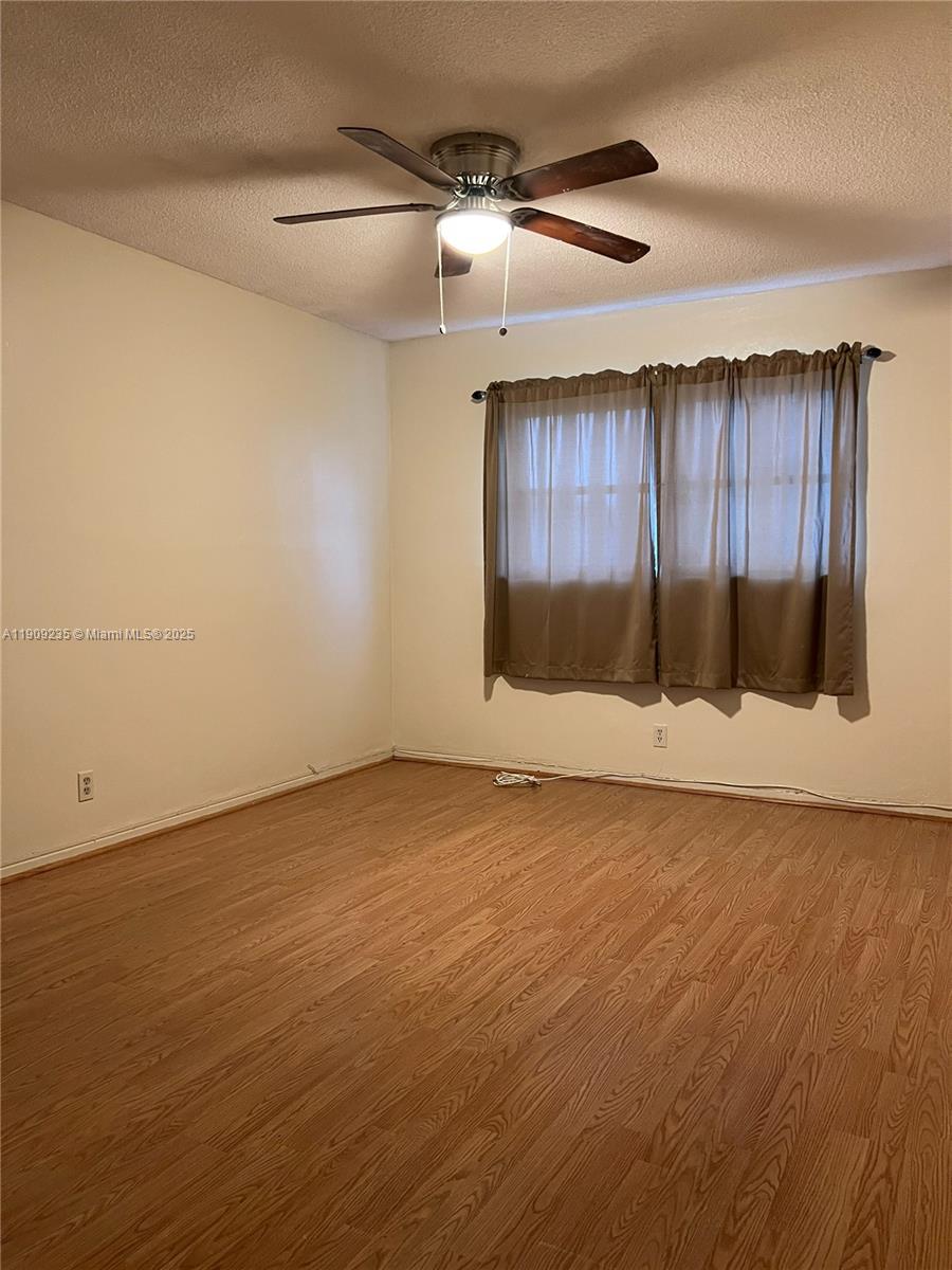 1521 Nw 43rd Ave 107 Property Photo 11