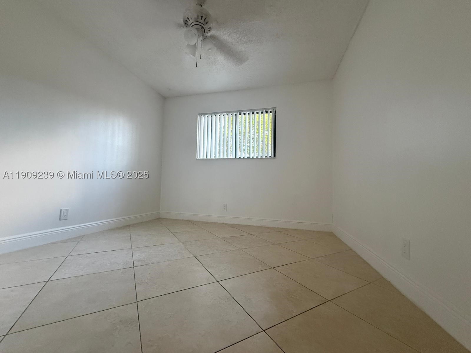 523 Trace Cir 105 Property Photo 16