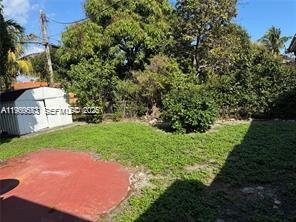 1077 Ne 157th Ter Property Photo 2