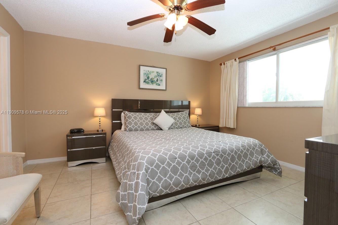 17800 N Bay Rd 404 Property Photo 13