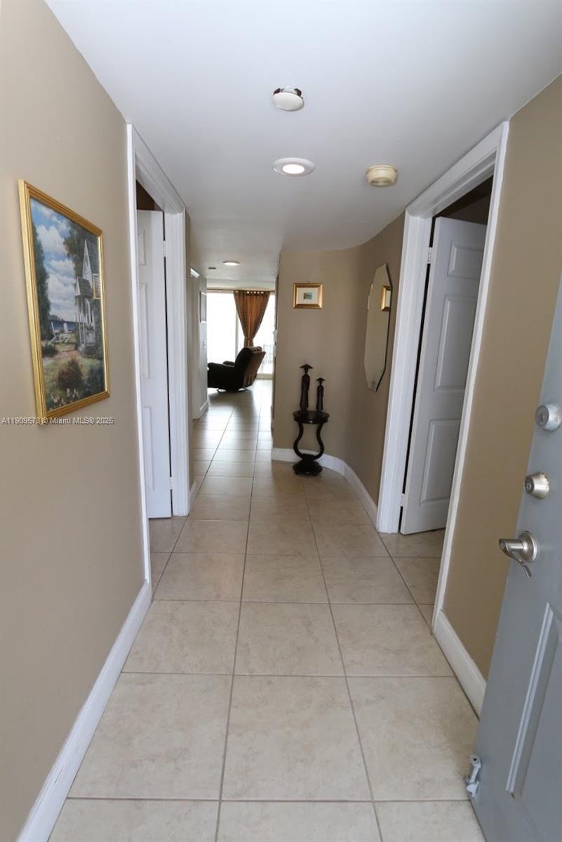 17800 N Bay Rd 404 Property Photo 28