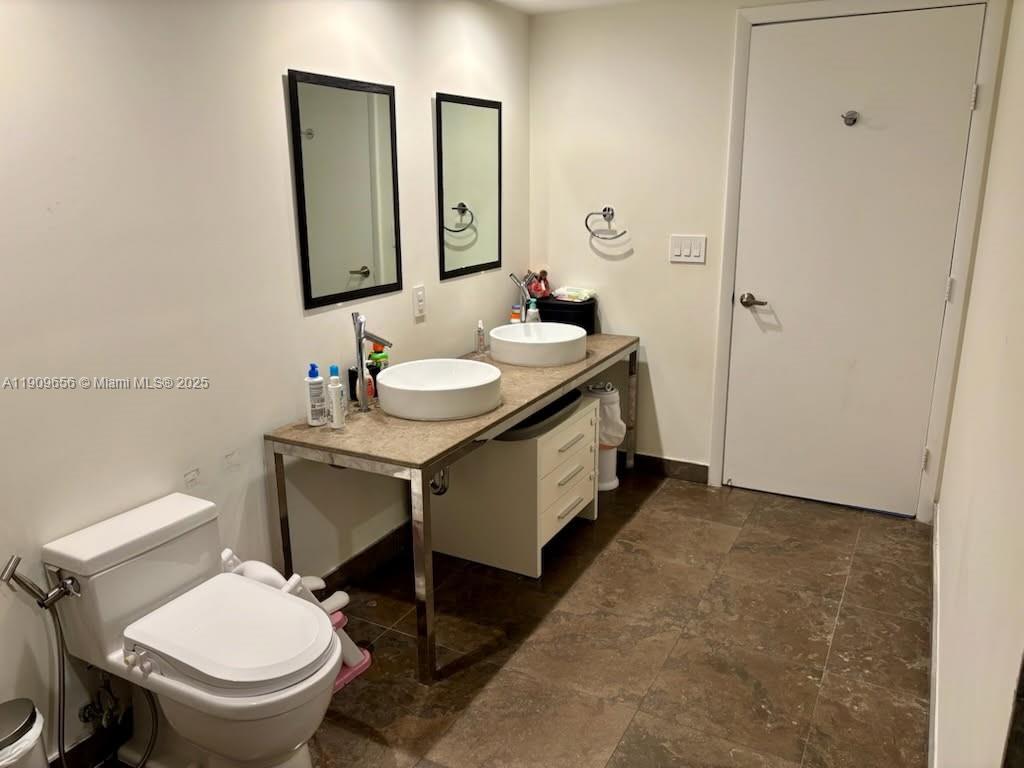 465 Brickell Ave 5402 Property Photo 15