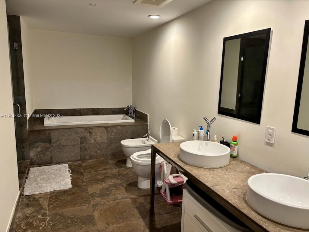 465 Brickell Ave 5402 Property Photo 17